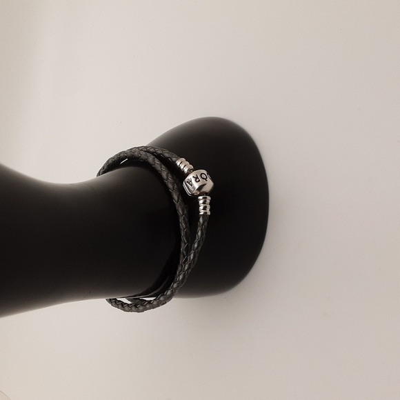 FLASH SALE Pandora Double Wrap Gray Leather Bracelet - Excellent Used Condition - Picture 2 of 8